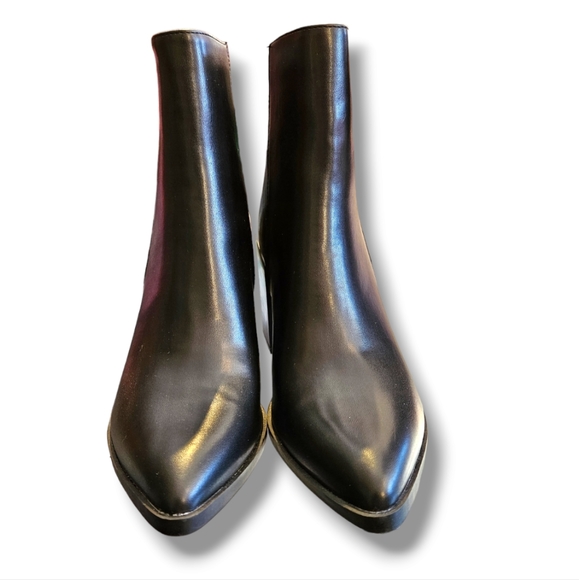 Black leather block heeled ankle boots - Picture 3 of 9